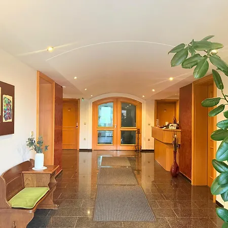 Alt Oesselse Hotel 2*