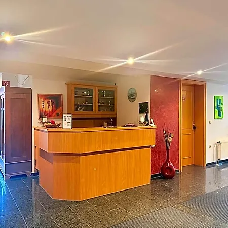 Alt Oesselse Hotel 2*