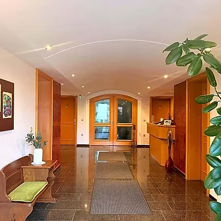 Alt Oesselse Hotel 2*