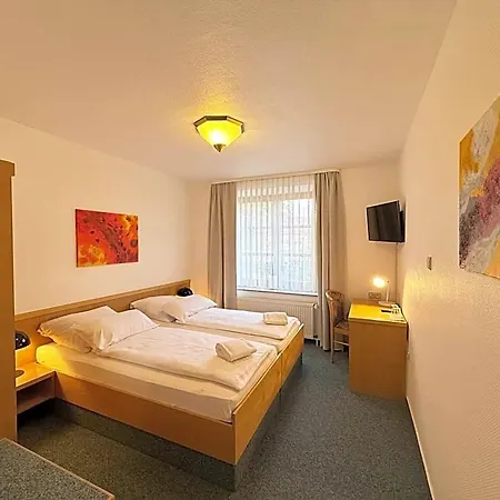 Alt Oesselse Hotel 2*