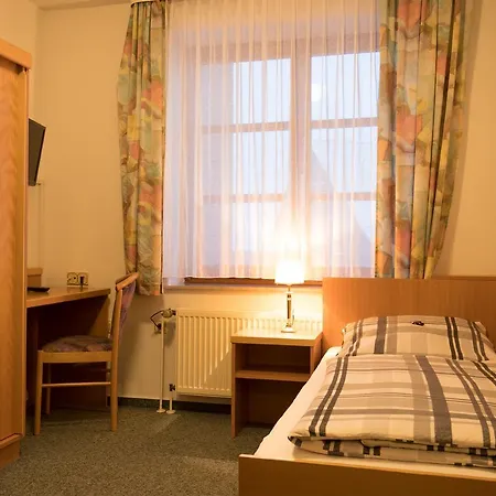 Alt Oesselse 2* Sarstedt